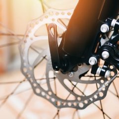 Katere so prednosti disk zavor pri kolesu?
