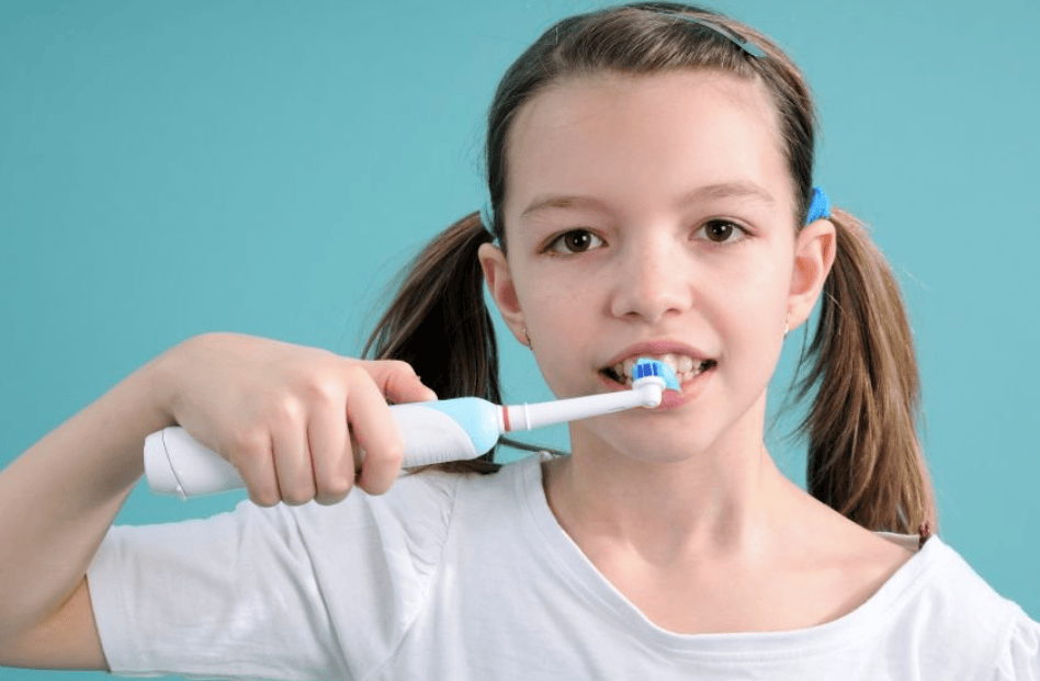 električna zobna ščetka za otroke1